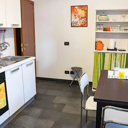 Otto Rosso Apartman Genova