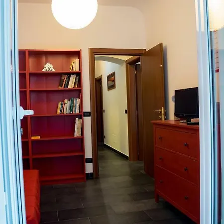 Otto Rosso Apartamento